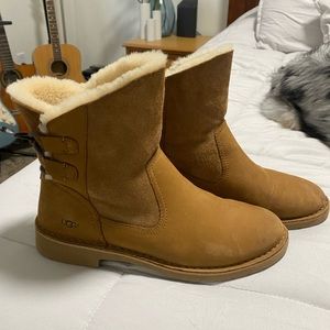 UGG Naiyah Lace-Back Boot